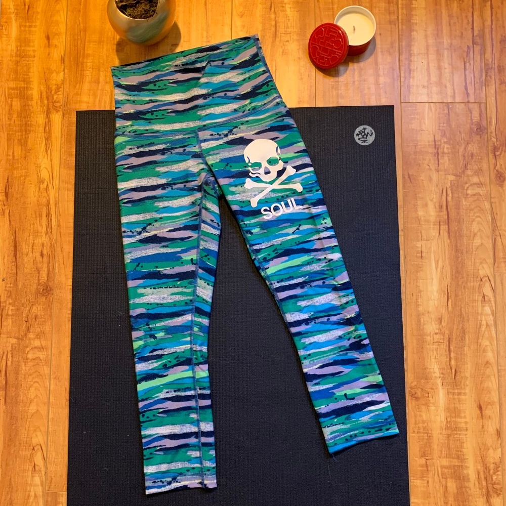 SoulCycle Lululemon Wunder Under Camo Leggings